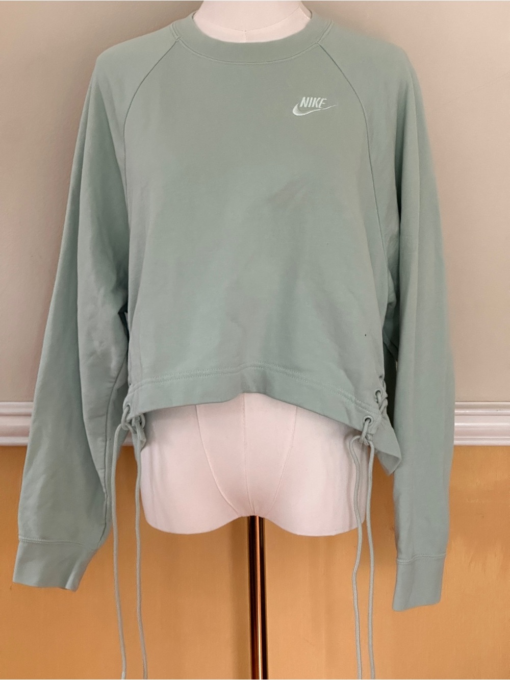 Nike Women's Lime Green Cropped Crewneck Sweatshirt